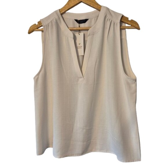 NWT Denver Hayes Cream Sleeveless Top Size Medium - Picture 1 of 7